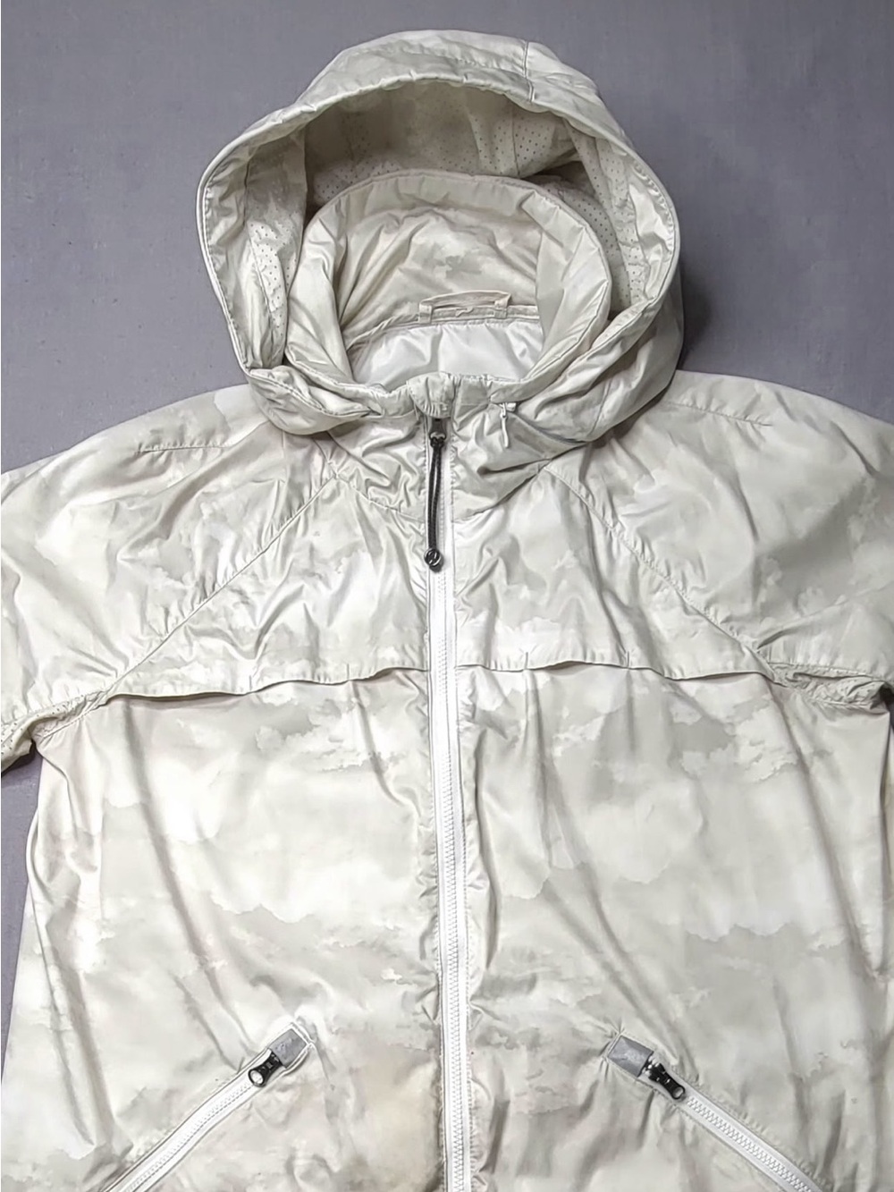 Lululemon women packable windbreaker lightweight vented jackt size 8
